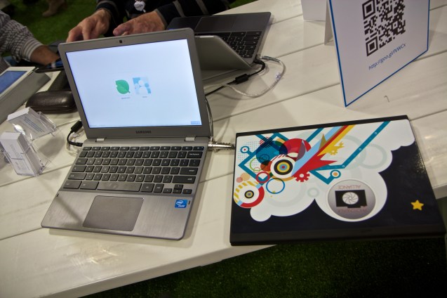 Joe Sterne Photography, Dreamforce 2012, #df12, Moscone Center, San Francisco, Chromebook