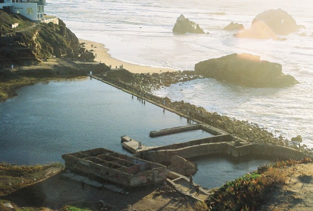 Joe Sterne Photography, Kodak iso800, 35mm film, canon ae-1, sutro baths, san francisco