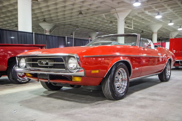 cleveland auto show, joe sterne, not so sterne photography, ix center, mustang 
